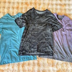 Excellent Lululemon Workout Shirt Lot - Large